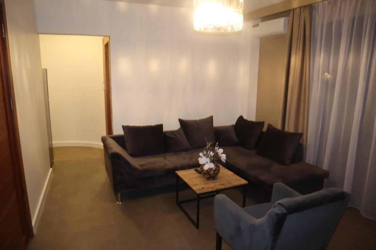 Empire Apartments Su 2 Marthastraat Paramaribo Extérieur photo